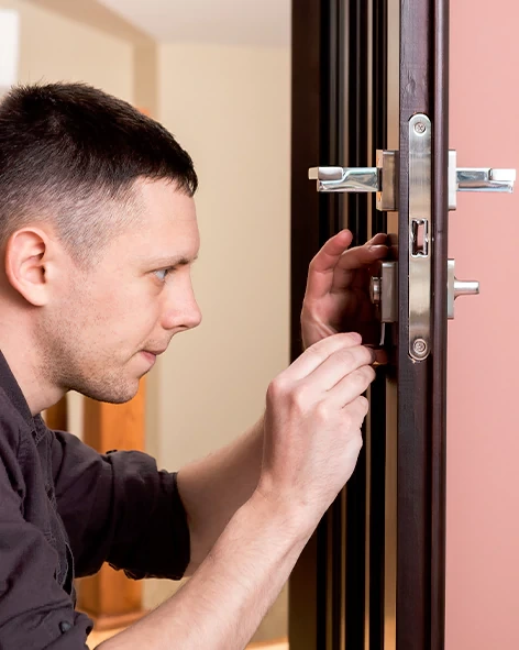 : Professional Locksmith For Commercial And Residential Locksmith Services in Holtville, CA