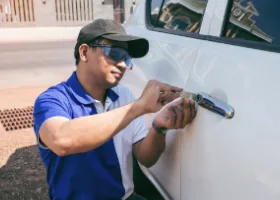 Car Locksmith in Holtville, CA